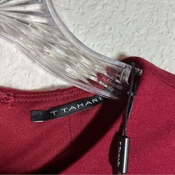 T‎ Tahari Ponte Sleeveless Midi Dress Garnet Red Size L Zip Back New With Tags - Picture 8 of 8